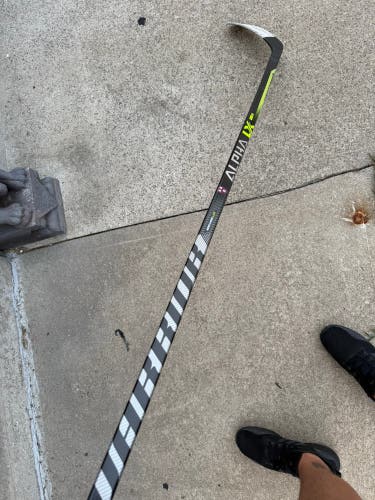 Senior Warrior Alpha LX Pro Right Handed Hockey Stick W03 Pro Stock (Used)