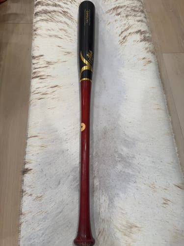 2023 Victus Tatis Maple Bat (-3)  28 oz 31" (Used)
