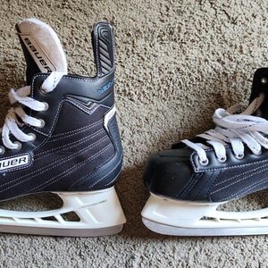 Bauer Nexus 4000 Hockey Skates Size 8R
