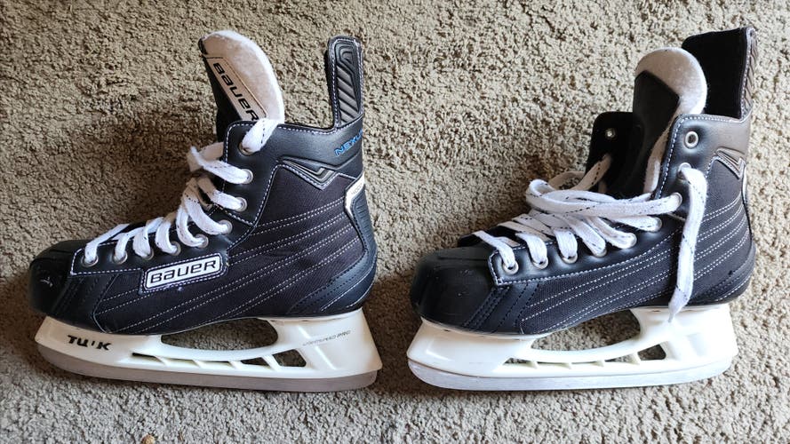 Bauer Nexus 4000 Hockey Skates Size 8R