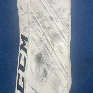 CCM Extreme Flex 5.9 Regular (Used)
