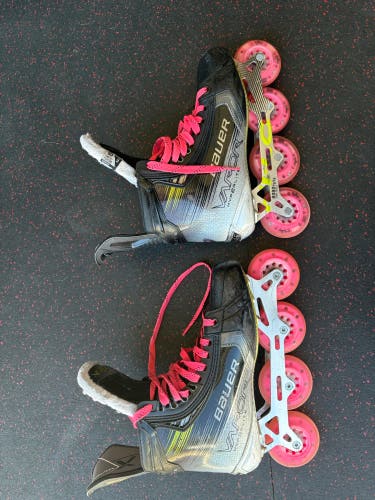 2023 Bauer Vapor Hyperlite 2 Hockey Skates 10 (Used)