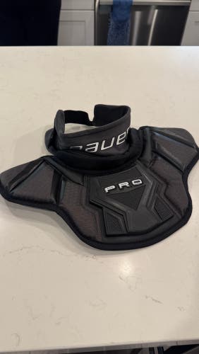 Bauer Pro Goalie Neck Protector