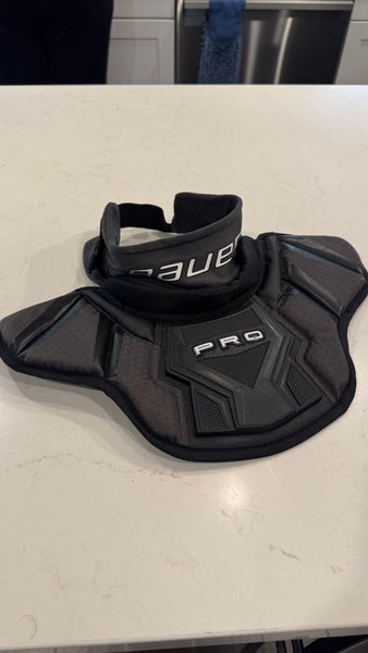 Bauer Pro Goalie Neck Protector