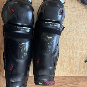 Senior Bauer Vapor 14" Shin Pads  (Used)