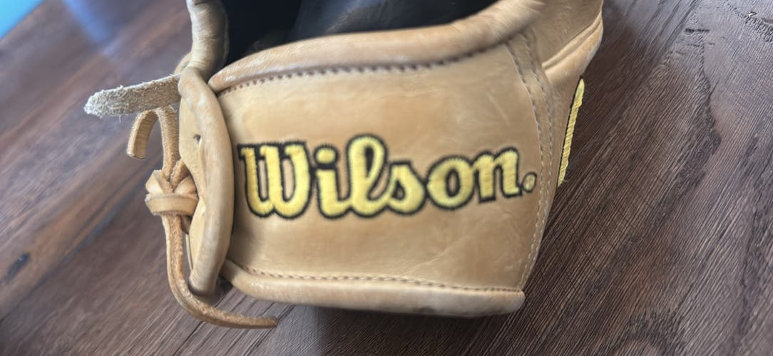 2024 Infield RH Wilson A200 Dp15 Baseball Glove 11.5" (Used)