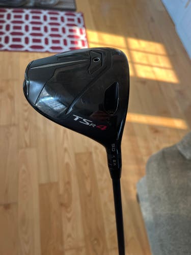 Men's Titleist TS4 Right Handed Driver Stiff Flex 9 Loft (Used)