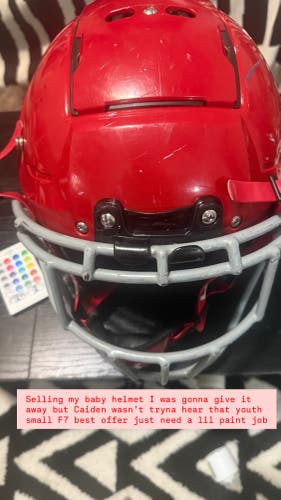 Small Youth Schutt F7 Helmet (Used)