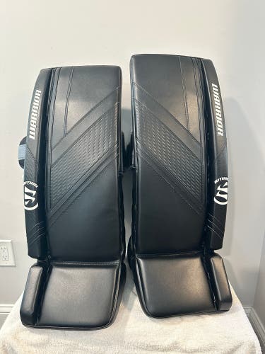 31" 2022 Warrior Ritual G6 E+ Goalie Leg Pads (New)