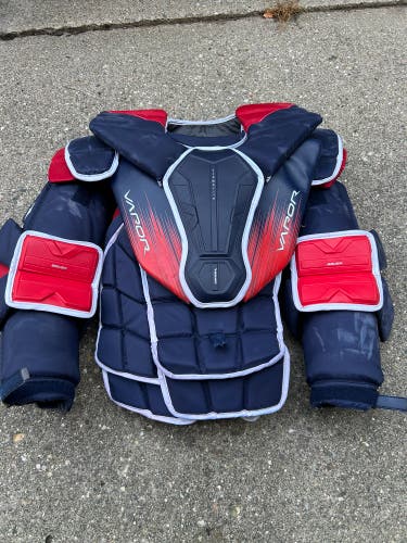 Pro Stock Bauer Hyperlite2 Goalie Chest Protector Xl