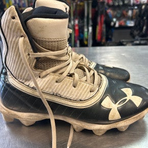Used Under Armour Jr FB Cleats Black Junior 06 11868-S000064466
