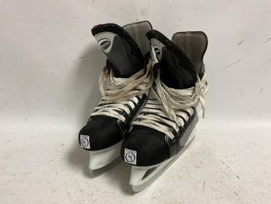 Used CCM POWERLINE 550 Junior Hockey Skate Junior 04 11855-S000188931