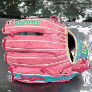 Wilson RH A2000 Baseball Glove 11.75" (Used)