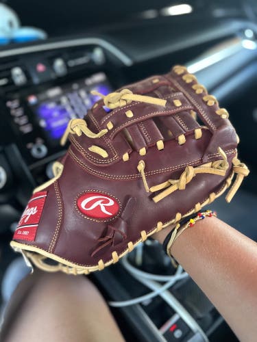 Rawlings RH First Base Sandlot Softball Glove 12.5" (Used)
