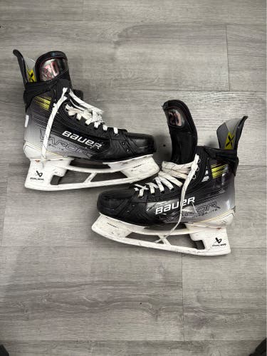 Bauer Vapor Hyperlite 2 Hockey Skates Pro Stock Benning 10 (Used)