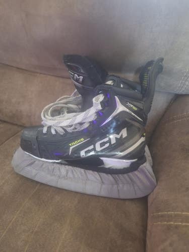 2024 CCM Tacks XF 80 Hockey Skates Regular Width Size 5 (Used)