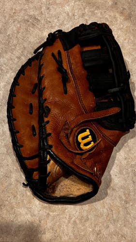 Wilson A1797 P8 First Base Baseball Glove Left Hand Throw (A1000 model)