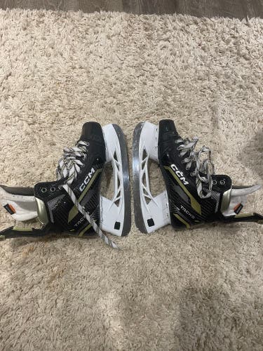 CCM AS-V Pro Hockey Skates