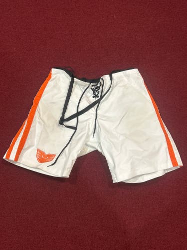 Lehigh Valley Phantoms White Medium CCM PP10 Pro Stock (Used) Shell Item#LHPP10