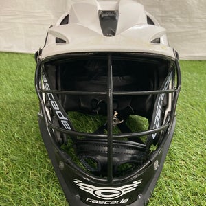 White Youth Cascade S Helmet (Used)