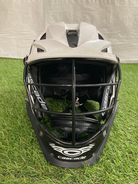 White Youth Cascade S Helmet (Used)