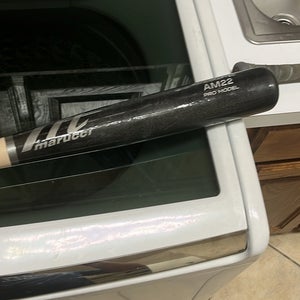Marucci AM22 Maple Bat (-3)  29 oz 32" (Used)
