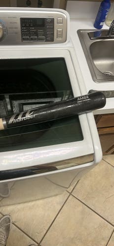 Marucci AM22 Maple Bat (-3) 29 oz 32" (Used)
