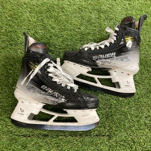 Senior Bauer Vapor Hyperlite 2 Hockey Skates 7 (Used)