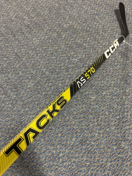 Senior CCM AS-570 Hockey Stick Left Hand P28 (Used)