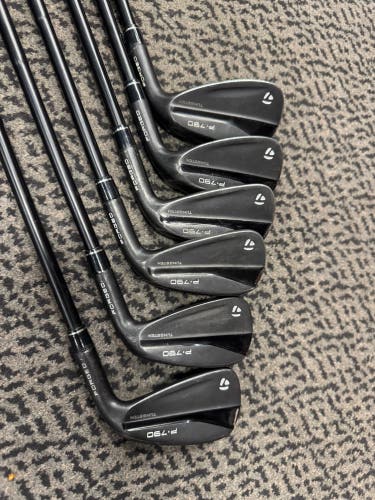 Used Right hand Taylor Made P-790 Regular flex Irons