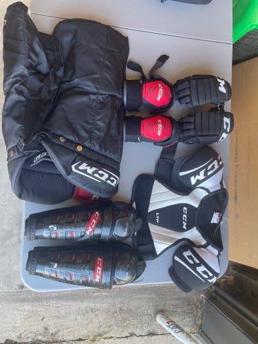 Junior MEDIUM CCM Starter Kit (Used)