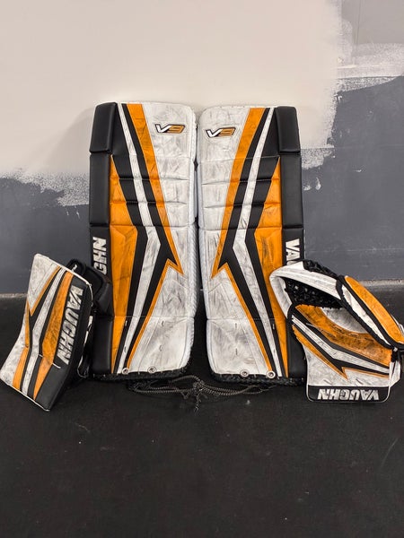 26" Junior Vaughn V9 Goalie Full Set Regular (Used)