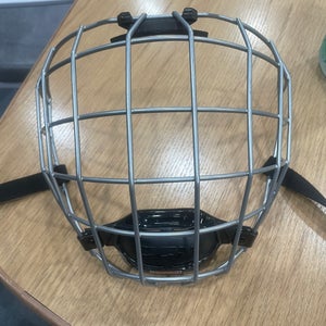 Face Mask (Used) CCM Junior Facemask, FM70 JR
