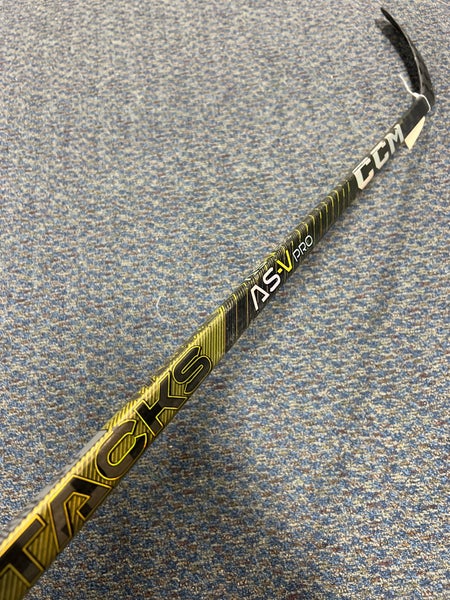 Intermediate CCM Tacks AS-V Hockey Stick Right Handed P29 (Used)