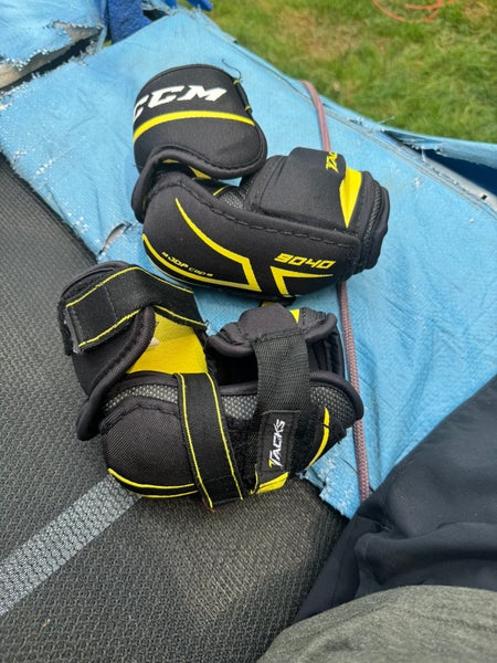 Hockey Elbow Pads