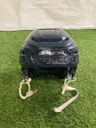 Blue Medium/Large Bauer Hyperlite Helmet (Used)
