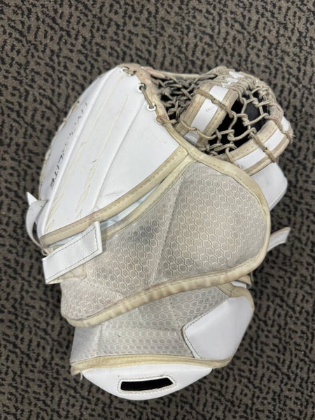 Used Bauer Hyperlite Senior Goal Glove