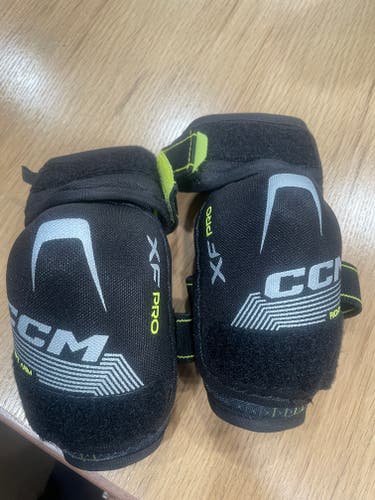 Youth Medium CCM Tacks xf pro Elbow Pads (Used)