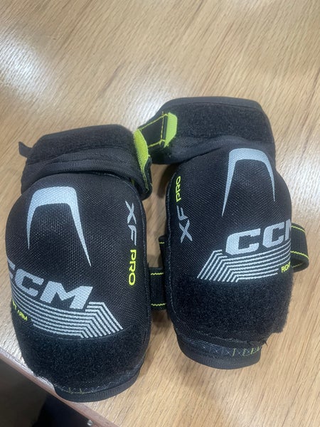 Youth Medium CCM Tacks xf pro Elbow Pads (Used)