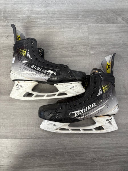 Bauer Vapor Hyperlite 2 Hockey Skates Regular Width Pro Stock Hvorka 13 (Used)