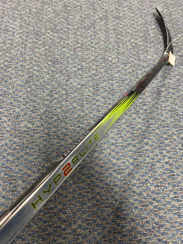 Intermediate Bauer Vapor Hyperlite 2 Hockey Stick Right Handed P92 (Used)