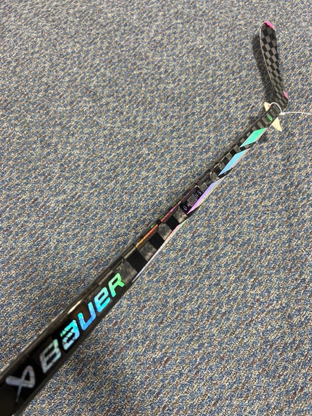 Junior Bauer Proto-R Hockey Stick Right Handed P28 (Used)