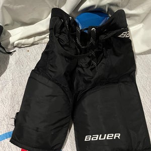 Medium Junior Bauer MS-1 Hockey Pants (Used)