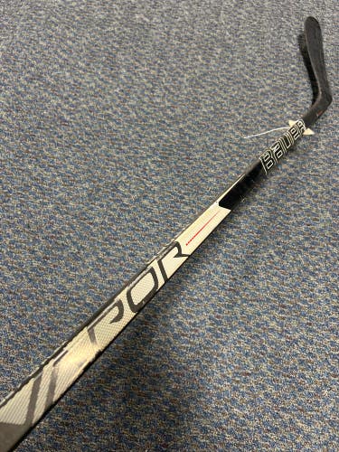 Senior Bauer Vapor 3X Hockey Stick Left Hand (Used)