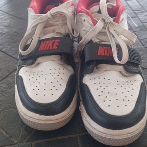 Kid's 5Y (Big Kids / Youth) Air Jordan Shoes (Used)