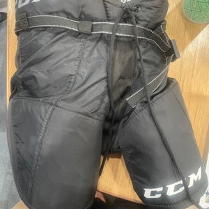 Youth Large CCM Tacks 9550 Hockey Pants (Used)