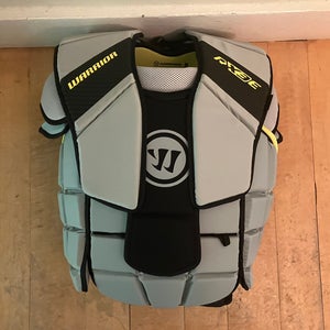 Brand New Warrior Ritual X3E Goalie Chest Protector – Adult Medium