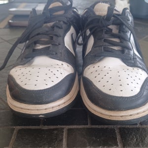 Men's Size M 7.5 (W 8.5) Nike Shoes (Used)