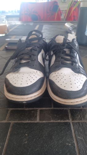 Men's Size M 7.5 (W 8.5) Nike Shoes (Used)