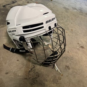 Large Bauer Re-Akt 75 Helmet (Used)